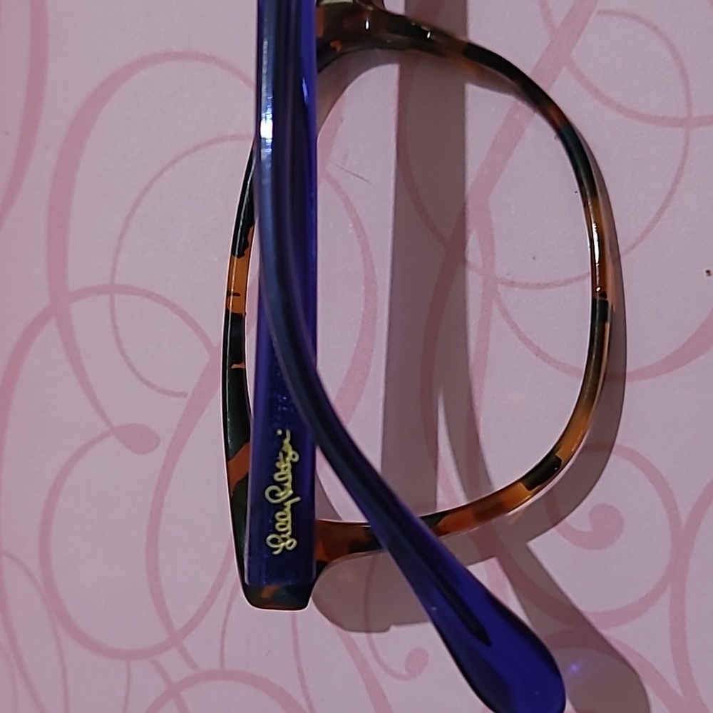 Lilly Pulitzer/ Available - Picture 3 of 6